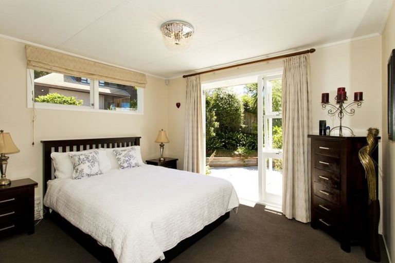 Photo of property in 11 Park Rise, Campbells Bay, Auckland, 0630