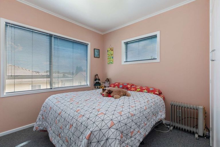 Photo of property in 1/13 Hill Crescent, Papakura, 2110