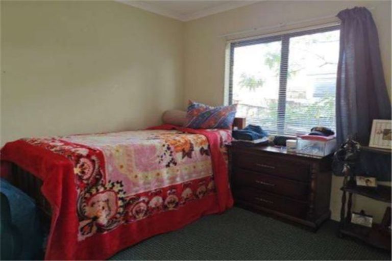 Photo of property in 19 Hercules Drive, Henderson, Auckland, 0612