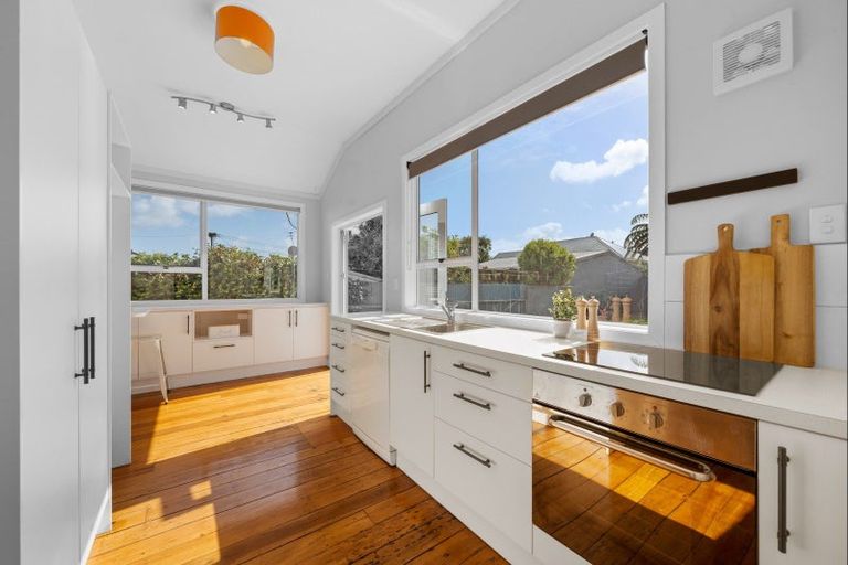 Photo of property in 257 Carrington Street, Vogeltown, New Plymouth, 4310