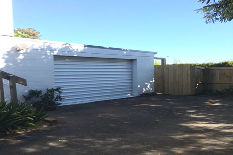 Photo of property in 1148 Papamoa Beach Road, Papamoa Beach, Papamoa, 3118