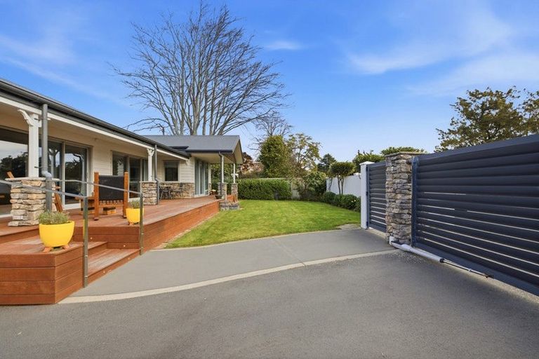 Photo of property in 89 Cashmere Road, Cashmere, Christchurch, 8022
