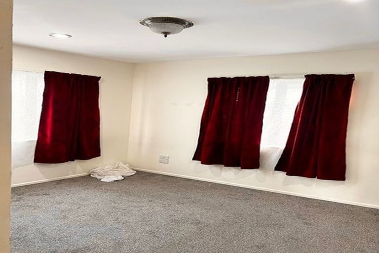 Photo of property in 38 Kenderdine Road, Papatoetoe, Auckland, 2025