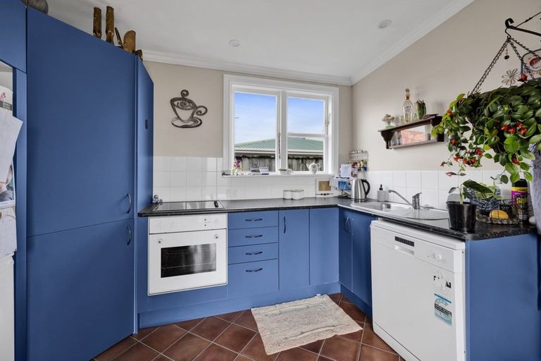 Photo of property in 22 Milmoe Street, Hawera, 4610