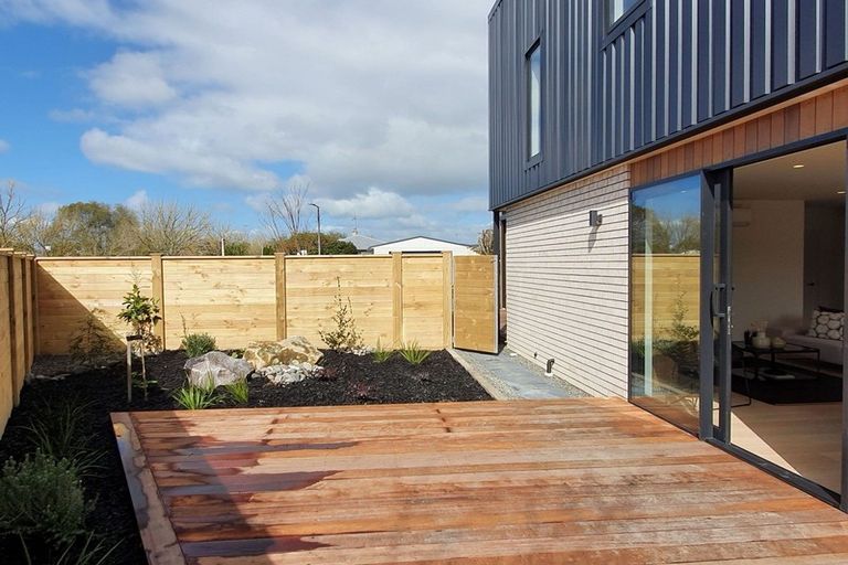 Photo of property in 2b Martin Street, Palmerston North, 4414