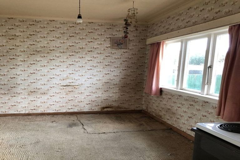 Photo of property in 82 Niblett Street, Whanganui, 4500