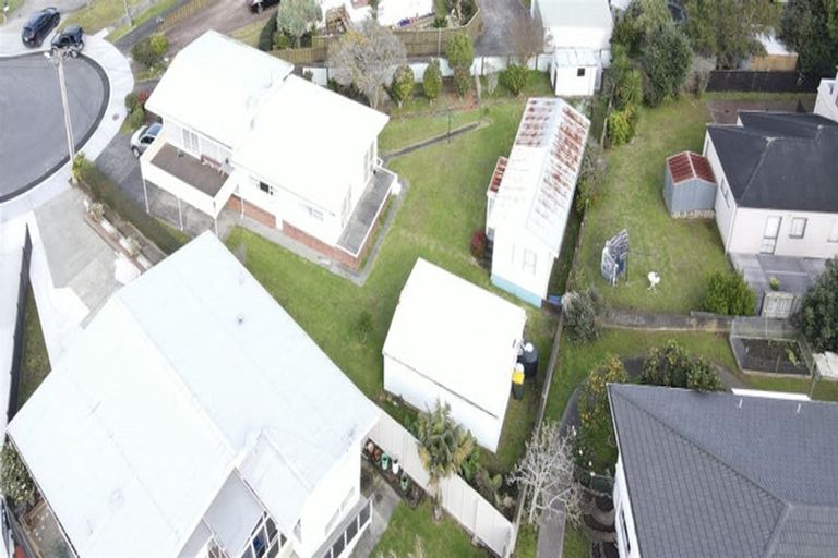 Photo of property in 7 Taha Road, Te Atatu South, Auckland, 0610