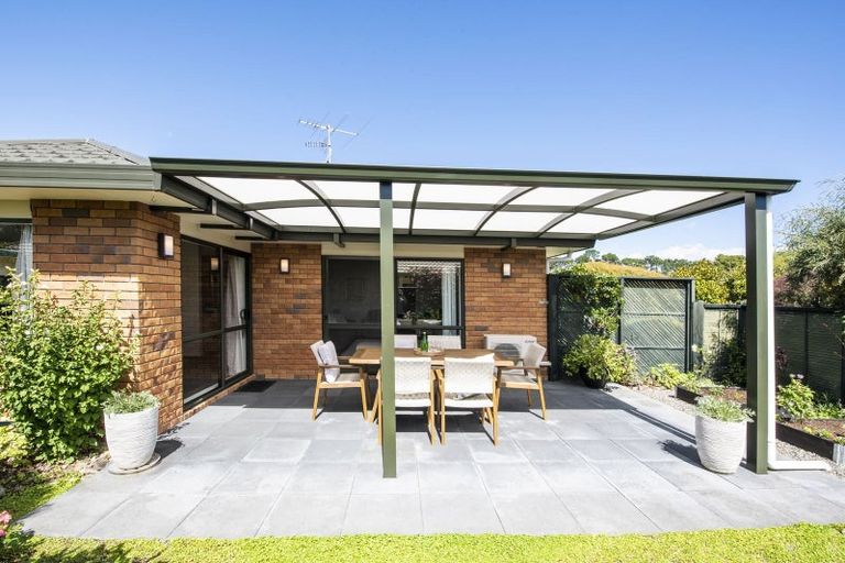 Photo of property in 2 Ashleigh Way, Waikanae Beach, Waikanae, 5036