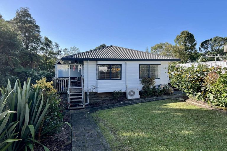 Photo of property in 21 Haruru Falls Road, Haruru, 0204