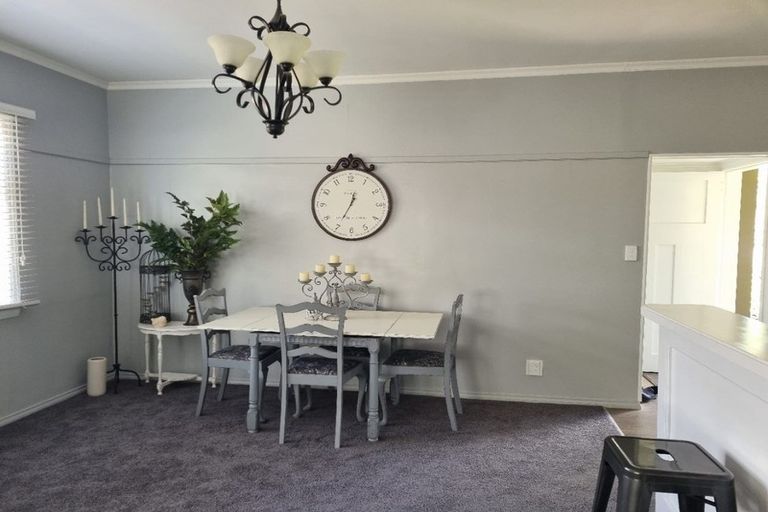 Photo of property in 43 York Street, Levin, 5510