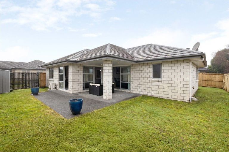Photo of property in 16 Oolong Court, Huntington, Hamilton, 3210