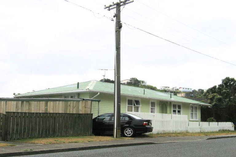 Photo of property in 36 Montreal Grove, Kingston, Wellington, 6021