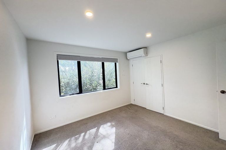 Photo of property in 64d Royal Road, Te Atatu South, Auckland, 0610