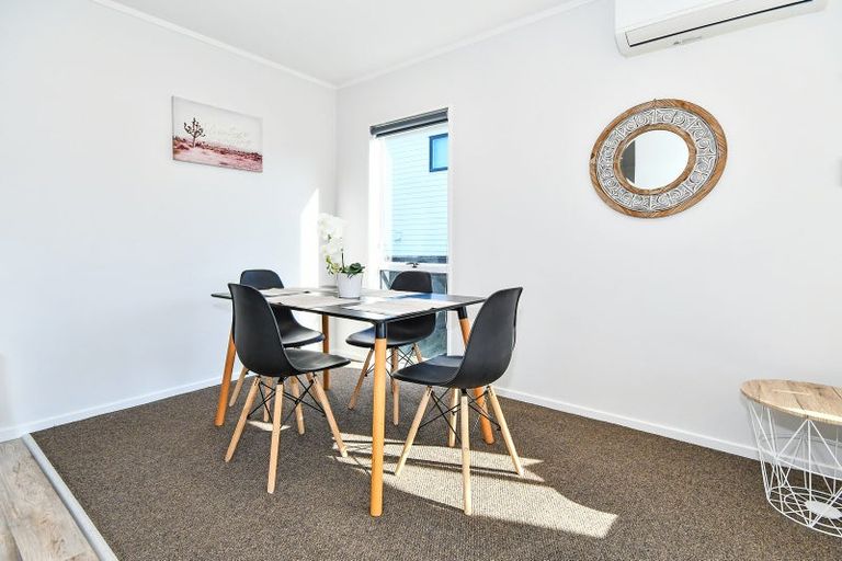 Photo of property in 1/5 Navigator Place, Papatoetoe, Auckland, 2025