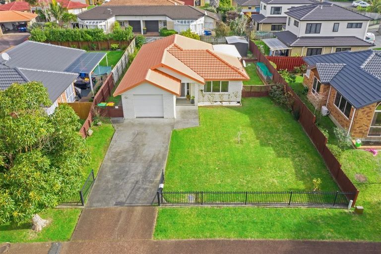 Photo of property in 3 Martin Jugum Lane, Ranui, Auckland, 0612