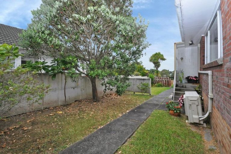 Photo of property in 2/3 Salisbury Road, Birkdale, Auckland, 0626
