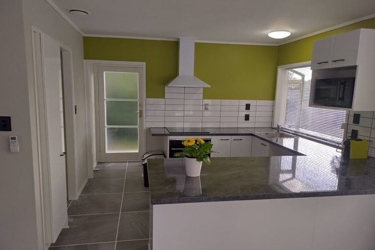 Photo of property in 15 Kindergarten Drive, Conifer Grove, Takanini, 2112