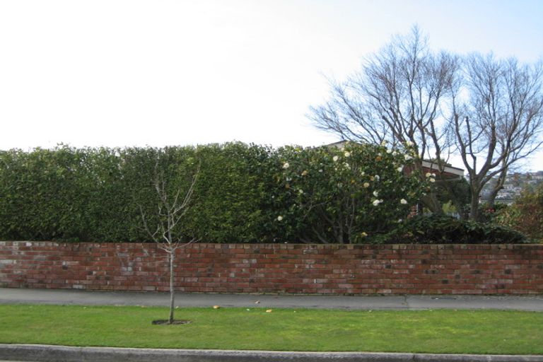 Photo of property in 16 Remuera Avenue, Cashmere, Christchurch, 8022