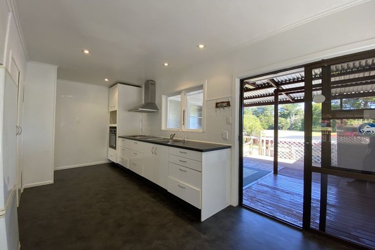 Photo of property in 61 Wilsher Crescent, Henderson, Auckland, 0612