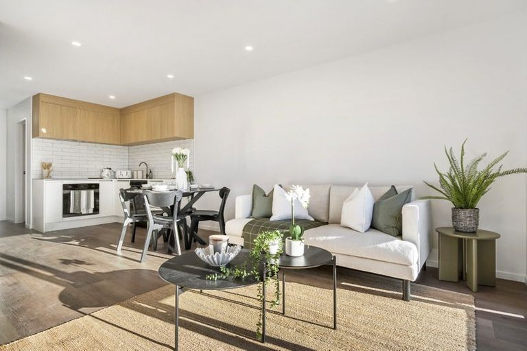 Photo of property in 3/4 Limestone Drive, Hobsonville, Auckland, 0616