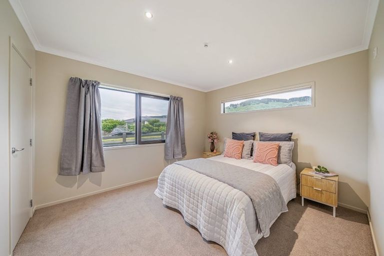 Photo of property in 115 Kirton Drive, Riverstone Terraces, Upper Hutt, 5018
