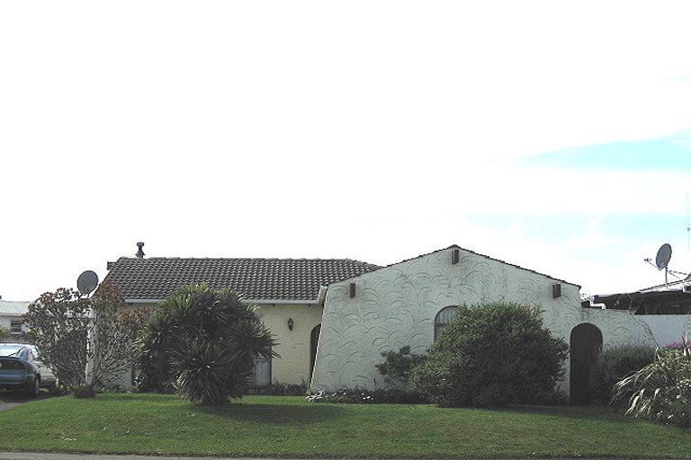 Photo of property in 104 Hinau Street, Castlecliff, Whanganui, 4501