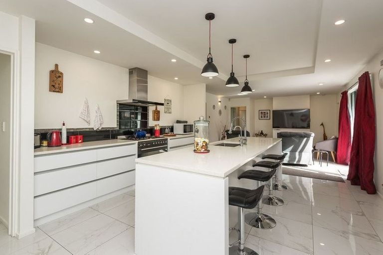 Photo of property in 28a Springwater Avenue, Northwood, Christchurch, 8051