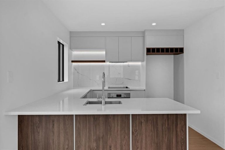 Photo of property in 8 Wahine Street, Papakura, 2110