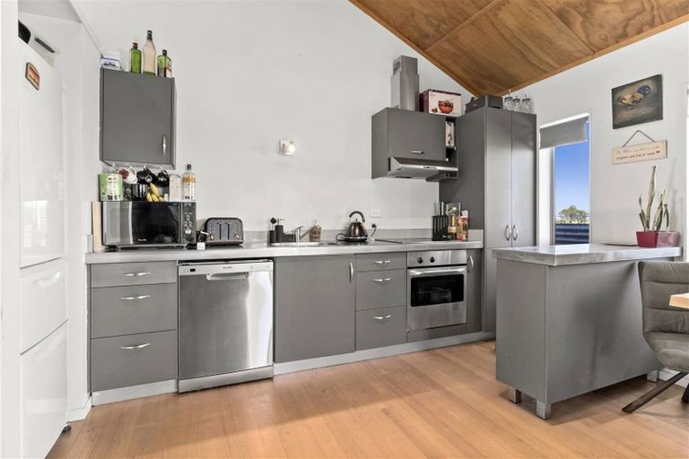 Photo of property in 42b Simpson Road, Papamoa Beach, Papamoa, 3118