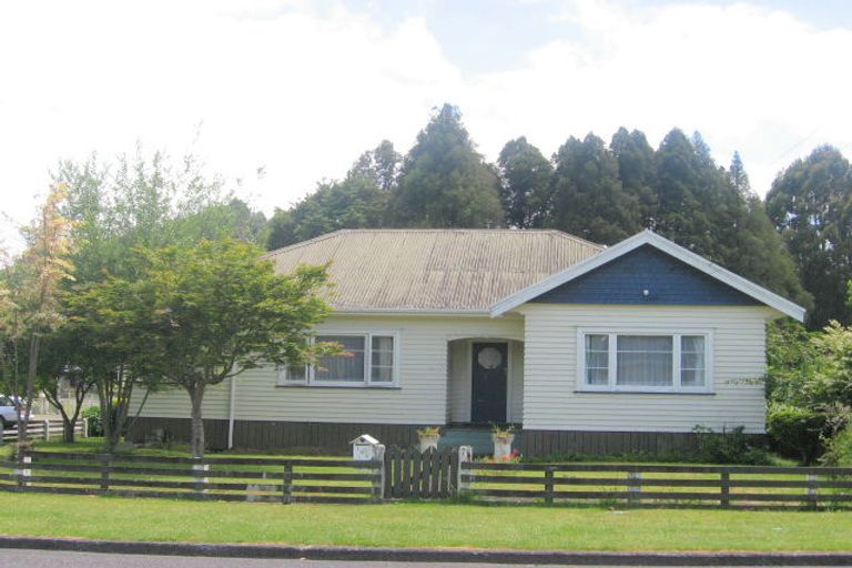 Photo of property in 100 Ngatai Street, Taumarunui, 3920