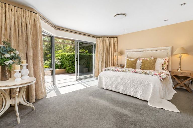 Photo of property in 236 Cashmere Road, Hoon Hay, Christchurch, 8025