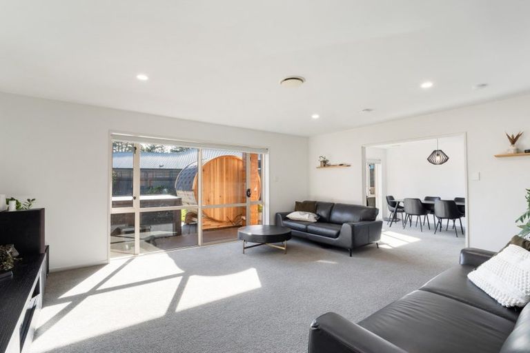 Photo of property in 9 Falconridge Place, Shirley, Christchurch, 8061