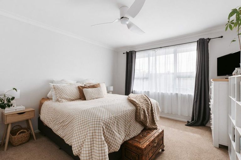 Photo of property in 17b Chevron Drive, Bellevue, Tauranga, 3110