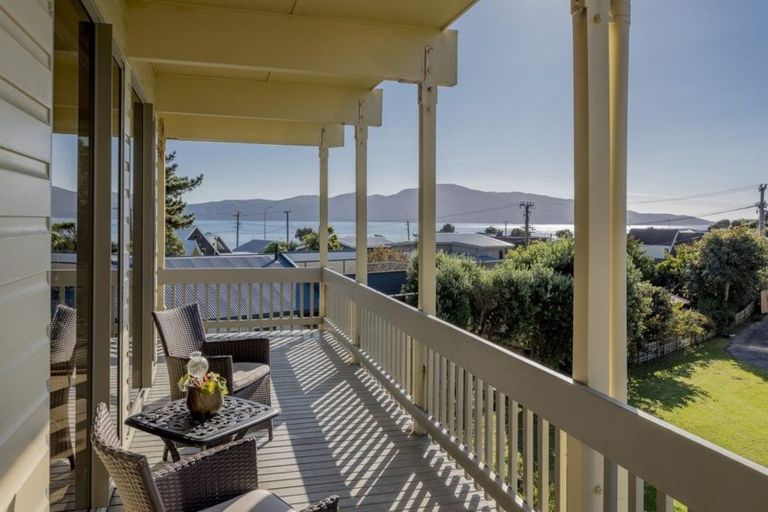 Photo of property in 10 Tahi Road, Paraparaumu Beach, Paraparaumu, 5032