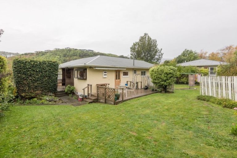 Photo of property in 37 Cawthron Crescent, Annesbrook, Nelson, 7011