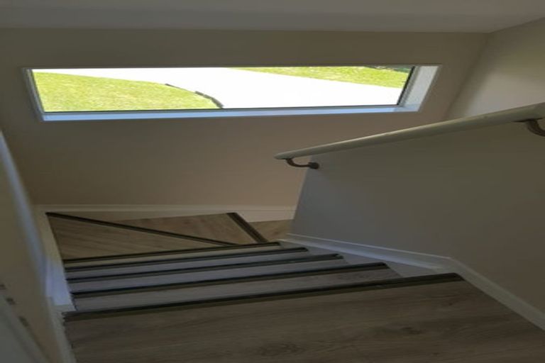 Photo of property in 10 Sequoia Place, Sunnynook, Auckland, 0620