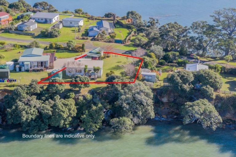 Photo of property in 514 Matakawau Road, Awhitu, 2684