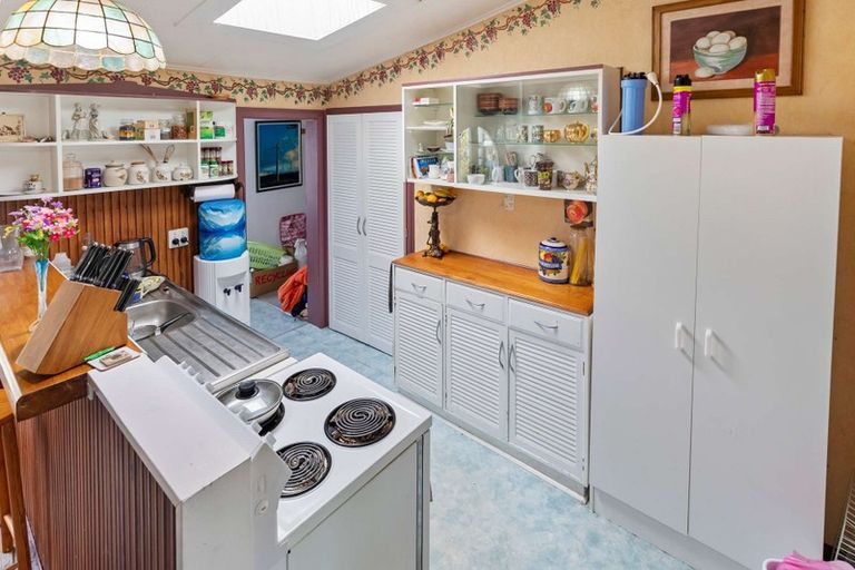 Photo of property in 17 Ormond Street, Woodville, 4920