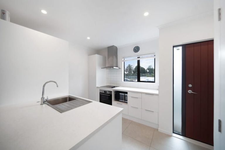 Photo of property in 15b Ventura Street, Mangere, Auckland, 2022