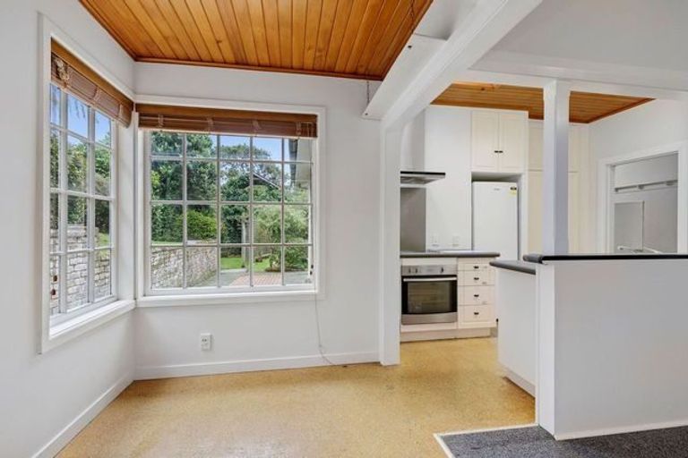 Photo of property in 313 Karori Road, Karori, Wellington, 6012