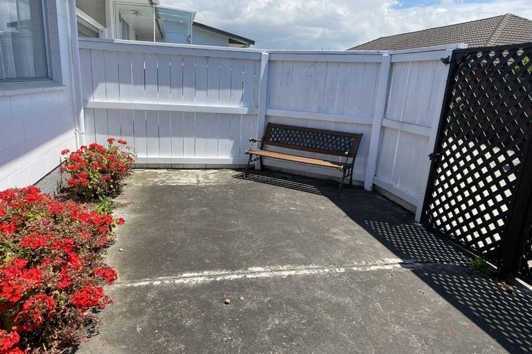 Photo of property in 1/21 Division Street, Riccarton, Christchurch, 8041