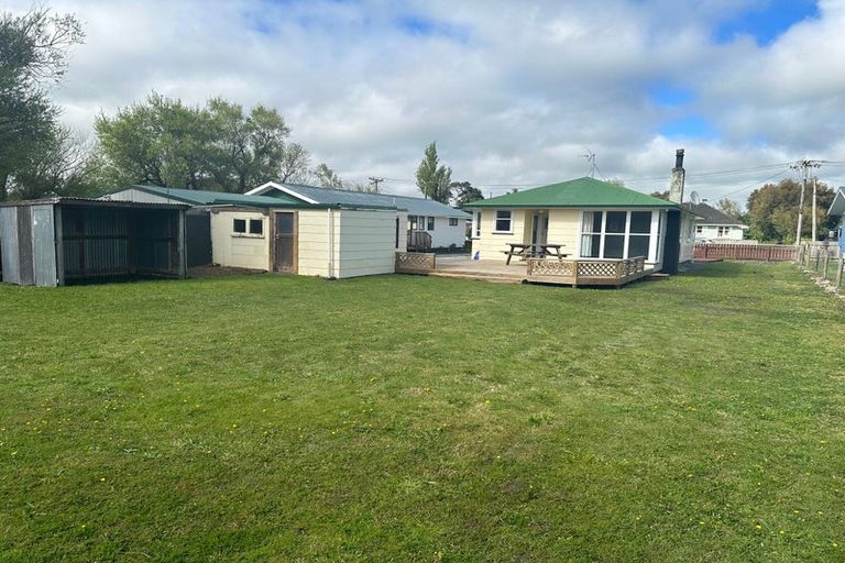 Photo of property in 105 Brandon Street, Featherston, 5710