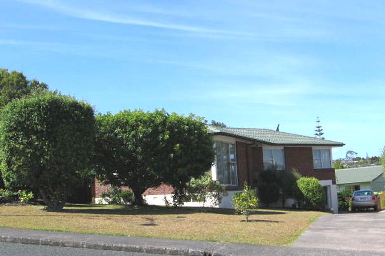 Photo of property in 80 Sycamore Drive, Sunnynook, Auckland, 0620