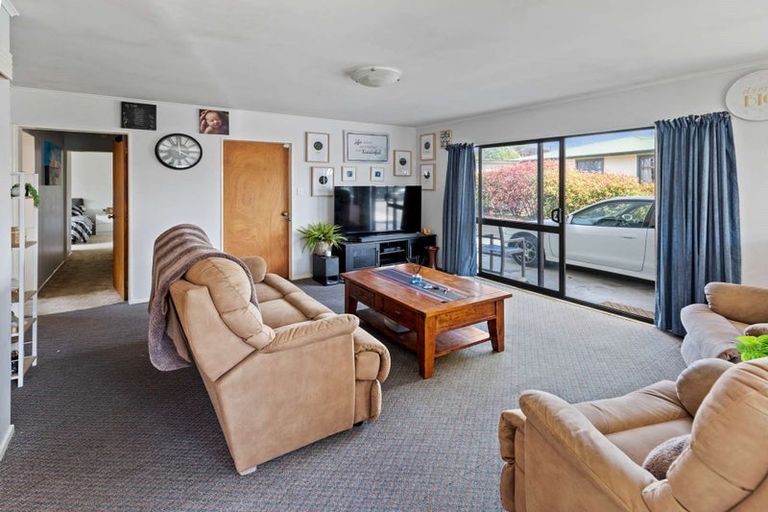 Photo of property in 1 Newall Place, Solway, Masterton, 5810