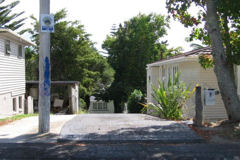 Photo of property in 5 Woolley Avenue, New Lynn, Auckland, 0600