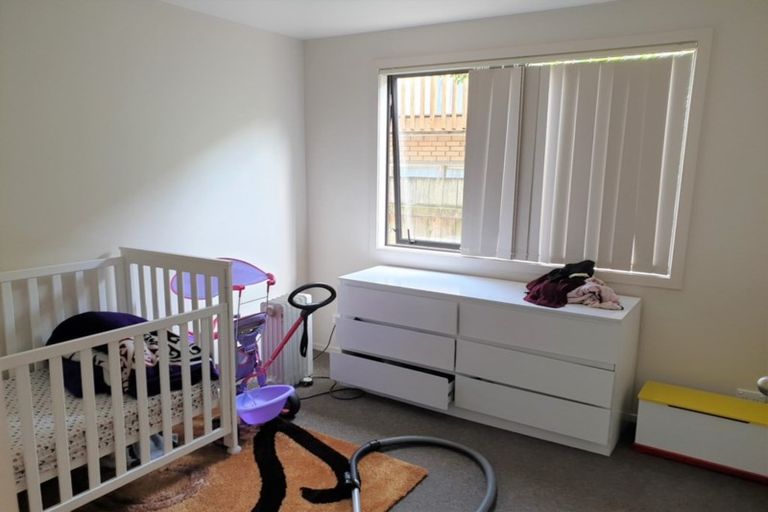 Photo of property in 77 Carrington Avenue, Silverdale, Hamilton, 3216