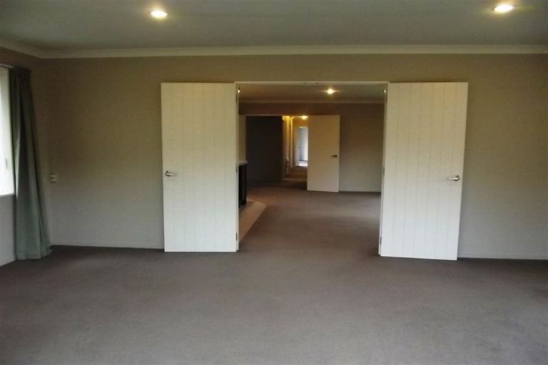 Photo of property in 10j Sefton Street, Belfast, Christchurch, 8051