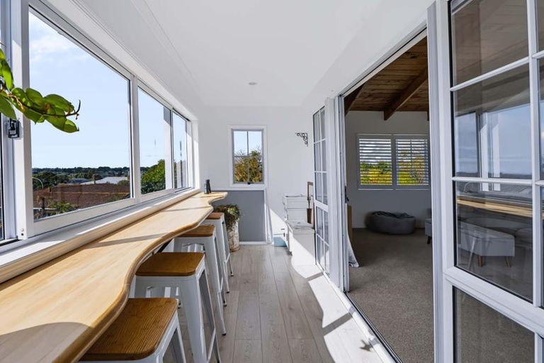Photo of property in 24 Culzean Grove, Bell Block, New Plymouth, 4312