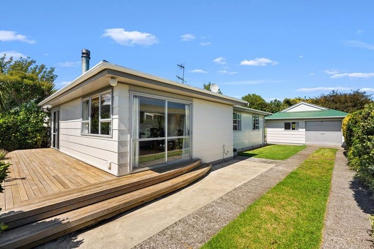 Photo of property in 8 Manawa Avenue, Raumati Beach, Paraparaumu, 5032