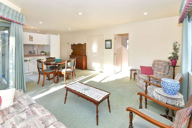 Photo of property in 4/848 Whangaparaoa Road, Manly, Whangaparaoa, 0930